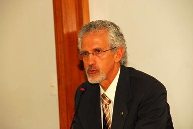 Homenageado, o ex-diretor do Centro, Márcio Szechtman, participou do debate